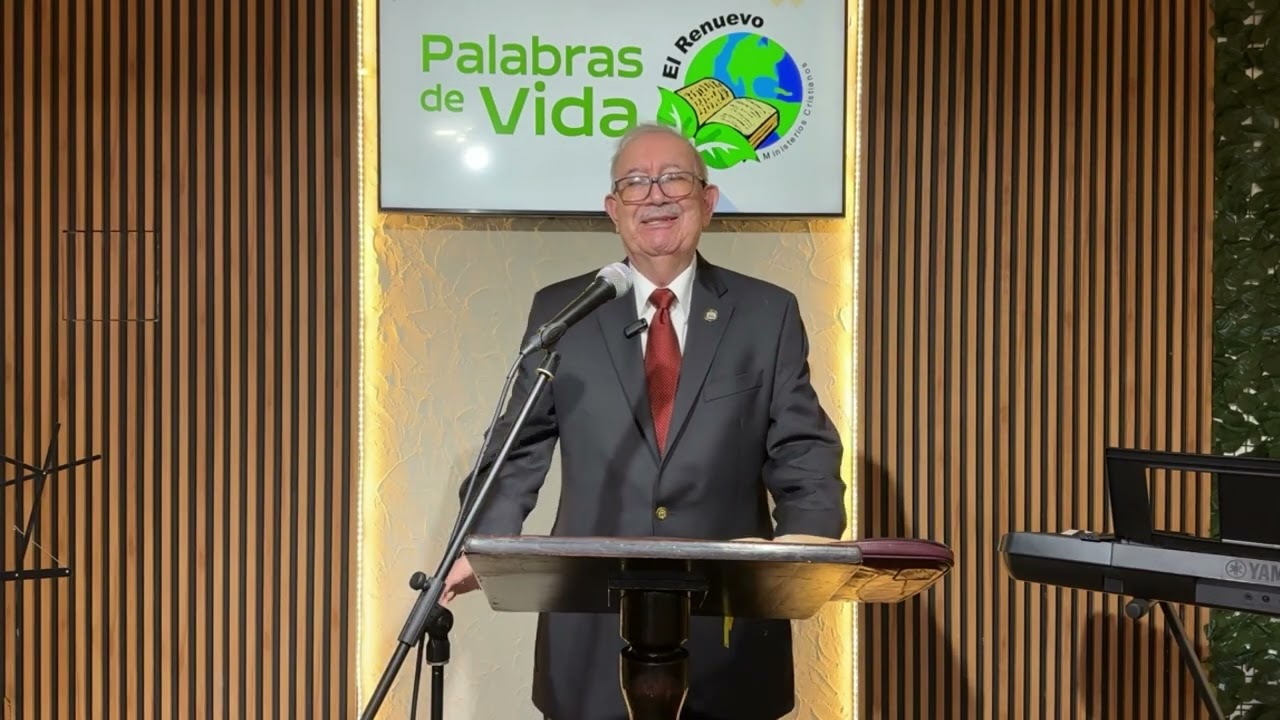 Dando gracias en todo - Pastor Carlos Crocker