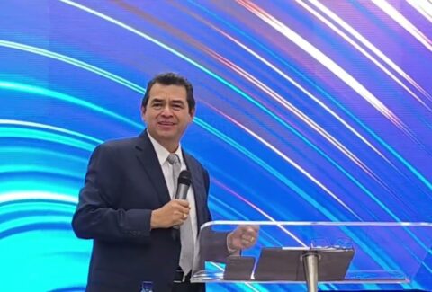 Bienaventurados los pobres en Espíritu – Apóstol Raúl Cordova