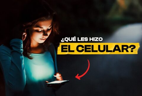 Por qué las REDES SOCIALES están DESTRUYENDO la SALUD MENTAL de muchas JÓVENES | BITE